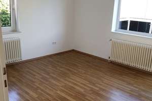 Helle 2-Zimmer-Wohnung mit Terrasse & Abstellraum in Südstadt – Die vollständige Adresse der Immobilie erhältst du vom Anbieter., 42119 Elberfeld, Wuppertal – Vorschaubild 3