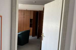 teilmöblierte 1 Zimmer Wohnung mit sehr schönem Ausblick, Fahrstuhl, Einbauküche – Sonnenstrasse 59, 9130 Sonnenberg, Chemnitz – Vorschaubild 18