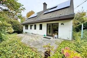 Haus mit eigenem Wald Familienglück! Einziehen, ankommen, wohlfühlen. – Kirchenfelder Weg 46a, 42327 Wuppertal – Vorschaubild 6