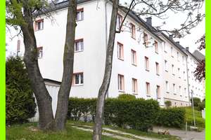 2 Monate Kaltmietfrei  - geräumige Küche - WG-geeignet - Bad mit Wanne und Fenster