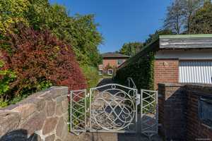 Großes Wohnhaus mit 2 Wohnungen auf schönem Grundstück in Eutin
OT Fissau – Blessenberg 15, 23701 Ostholstein (Kreis) – Vorschaubild 2