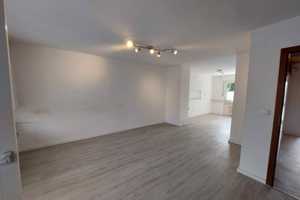 Viel Platz für die ganze Familie!  Solides Wohnhaus mit 4 Wohnebenen, Wintergarten & Garage. – Rhein-Erft-Kreis – Vorschaubild 2