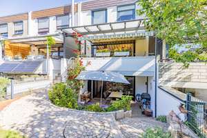 Sehr schönes und gepflegtes Reihenmittelhaus mit Garten und Garage in Wettbergen