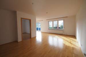 +WILEY+ Schicke Etagenwohnung mit 40 m² Wohnzimmer in ruhiger Wohnlage – Die vollständige Adresse der Immobilie erhältst du vom Anbieter., 89231 Neu-Ulm – Vorschaubild 3