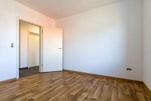 Ganderkesee | renovierte, zentral gelegene 3 Zi.-Wohnung mit Balkon und Stellplatz – Die vollständige Adresse der Immobilie erhältst du vom Anbieter., 27777 Ganderkesee – Vorschaubild 7