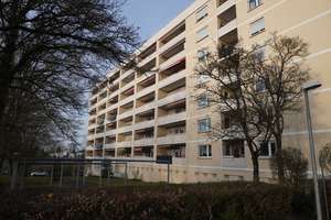 Top gepflegte 2 Zimmer Wohnung mit Loggia - für Eigennutzer/Kapitalanleger – Die vollständige Adresse der Immobilie erhältst du vom Anbieter., 70565 Fasanenhof, Stuttgart – Vorschaubild 4