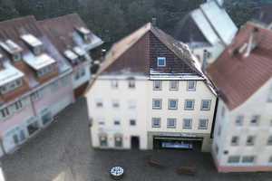 Mehrfamilienhaus mit Gewerbeeinheit direkt am Marktplatz – Zollernalbkreis – Vorschaubild 5