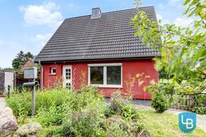 Hier steckt Ihr Wohntraum drin – Haus mit Potenzial in idyllischer Lage – Die vollständige Adresse der Immobilie erhältst du vom Anbieter., 24306 Lebrade – Vorschaubild 2