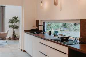 Energieeffizientes Architektenhaus (DHH) für Familien mit schönem Garten, Garage/Stellplatz + Balkon – München (Kreis) – Vorschaubild 8