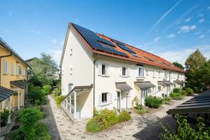 Top geschnittenes WEG Reiheneckhaus in Garching