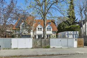 Familienfreundliches Reihenmittelhaus mit Gartenidylle in begehrter Lage von München-Solln – Die vollständige Adresse der Immobilie erhältst du vom Anbieter., 81477 Solln, München – Vorschaubild 12