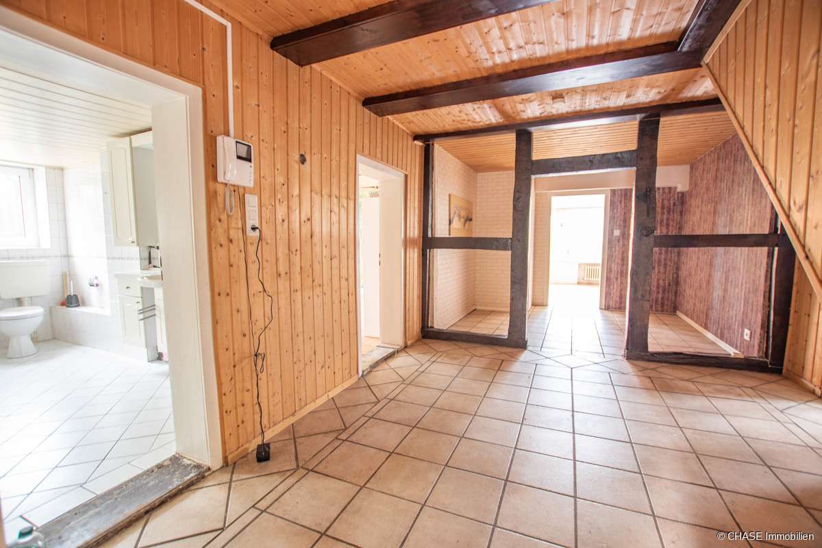 Immobilie in Hameln - Idyllisches Zwei-/Dreifamilienhaus in Waldrandlage - Wohnen oder Vermieten in Hameln, Bannensiek! - Bild 3