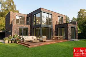 Exquisite Architektur und das Privileg der Stille: Ein Rückzugsort von bleibendem Wert.