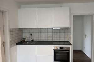 Renovierte Dachgeschosswohnung mit Einbauküche(Whg.4) – Eisenbahnstraße 39, 66117 Alt-Saarbrücken, Saarbrücken – Vorschaubild 4