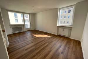 Gemütliche, ruhige 2-Zimmerwohnung in Neuhausen // Ostbalkon // EBK  // saniert – Merianstraße 30b, 80637 Dom Pedro, München – Vorschaubild 12