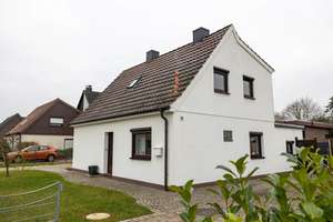 *** HASPORT - SANIERTES EINFAMILIENHAUS in PRAKTISCHER LAGE mit einem PRAKTISCHEN GARTEN ***