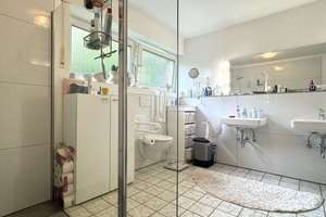 Großzügiges Einfamilienhaus im Bungalow-Stil mit Kamin, Sauna und Gartenparadies in Münster-Hiltrup! – Die vollständige Adresse der Immobilie erhältst du vom Anbieter., 48165 Hiltrup-Ost, Münster – Vorschaubild 11