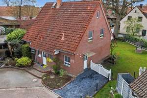 Einfamilienhaus auf großem Grundstück in sehr guter und ruhiger Lage von Langenhagen-Kaltenweide – Die vollständige Adresse der Immobilie erhältst du vom Anbieter., 30855 Langenhagen – Vorschaubild 2