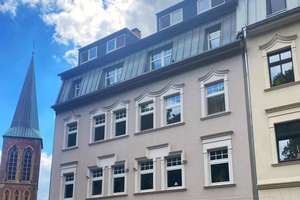 Lichtdurchflutete 4-Zimmer-Dachgeschoss Wohnung zur Miete in bester Lage in Wuppertal – Nützenberger Straße 167, 52115 Elberfeld West, Wuppertal – Vorschaubild 2
