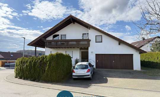 Großzügiges aufgeteiltes Mehrgenerationenhaus mit vielseitiger Nutzungsmöglichkeit in sonniger Lage