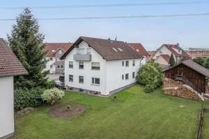 Gepflegtes 3-Familien-Wohnhaus als attraktive Kapitalanlage in Horgenzell – Die vollständige Adresse der Immobilie erhältst du vom Anbieter., 88263 Horgenzell – Vorschaubild 2