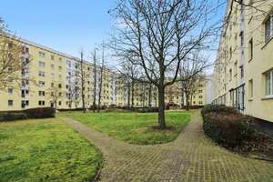 Frei und bezugsfertig: Moderne 2-Raum-Wohnung inklusive hochwertiger Einbauküche – Die vollständige Adresse der Immobilie erhältst du vom Anbieter., 4329 Heiterblick, Leipzig – Vorschaubild 2