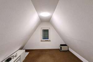 Charmante und modernisierte 2,5 Zimmer Altbauwohnung mit 2 zusätzlichen Räumen – Die vollständige Adresse der Immobilie erhältst du vom Anbieter., 70376 Hallschlag, Stuttgart – Vorschaubild 21