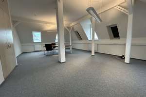 Arbeiten mit Stil: Saniertes Bürohaus im Herzen von Meldorf – Die vollständige Adresse der Immobilie erhältst du vom Anbieter., 25704 Meldorf – Vorschaubild 13