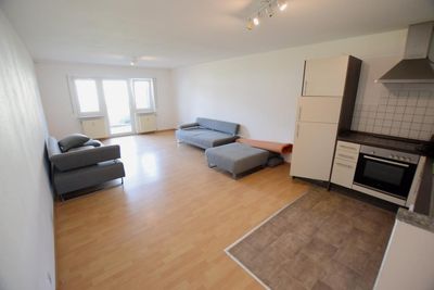 Schöne und gut gelegene 2-Zimmer-Wohnung mit Sonnenterrasse.