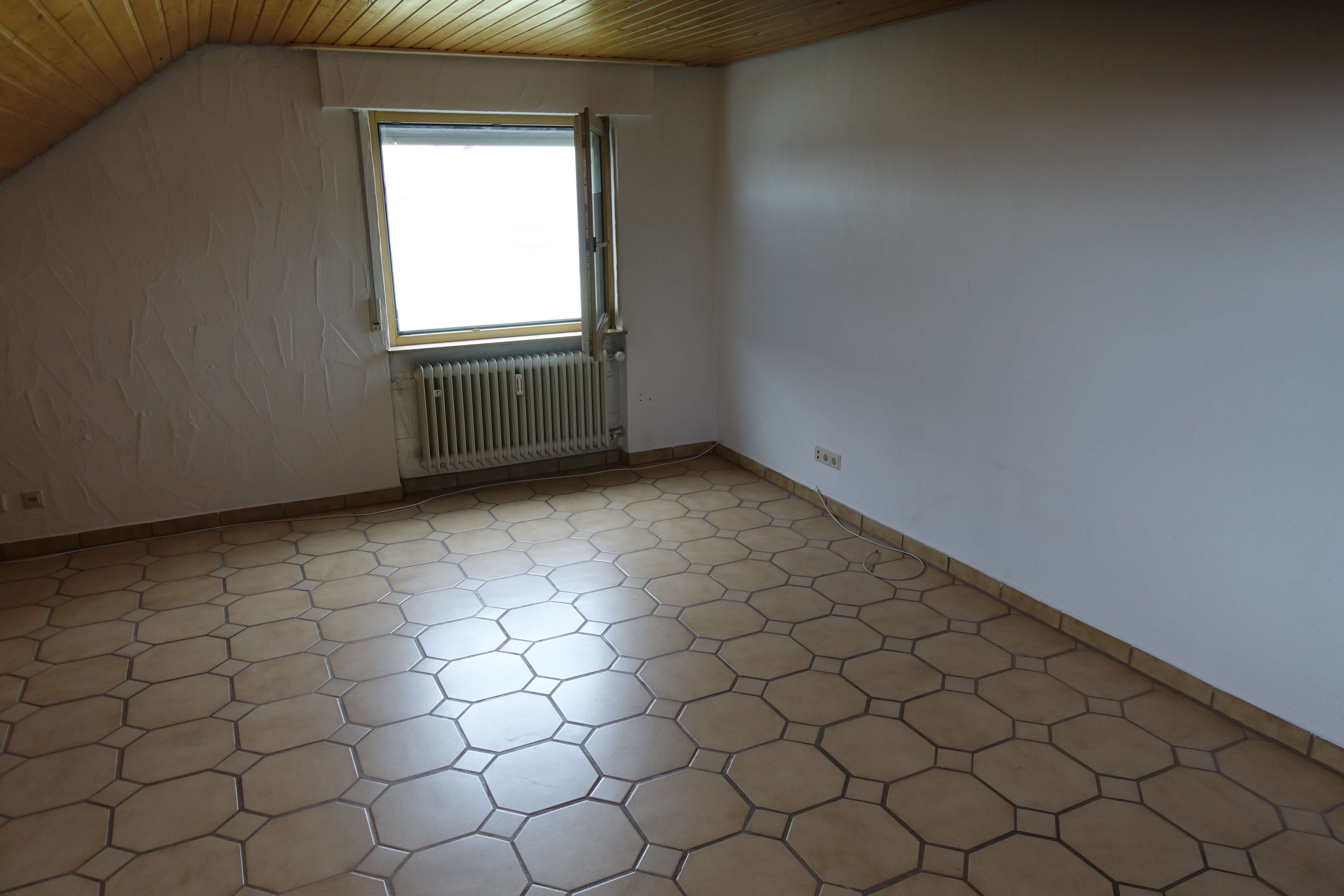 Immobilie in Aichtal - Ruhig gelegene 2-Zimmer-Wohnung im Dachgeschoss in Aichtal-Grötzingen - Bild 12