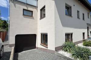 Gepflegtes EFH mit Garage, Einliegerwohnung und großem Garten – Die vollständige Adresse der Immobilie erhältst du vom Anbieter., 65510 Hünstetten – Vorschaubild 1