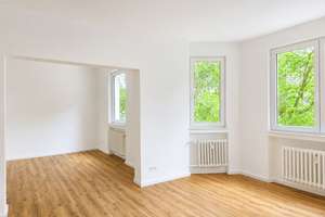 Frisch sanierte 2-Zimmer Wohnung mit traumhaftem Wohn-Essbereich! – 44135 Kaiserbrunnen, Dortmund – Vorschaubild 2