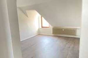 Helle Dachgeschosswohnung in Duisburg-Duissern zur Miete – Ideal für Singles oder Paare – Duisburg – Vorschaubild 9