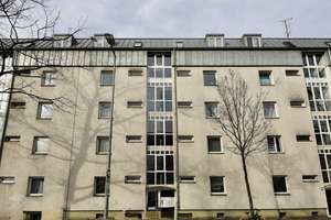 SONNIGE LOGGIA MIT BLICK INS GRÜNE - VIELE GRÜN- & WASSERFLÄCHEN IN DER NÄHE - MIT PKW-STELLPLATZ – Streitstr. 41 aa, 13587 Hakenfelde, Berlin – Vorschaubild 12