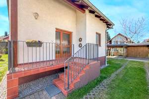 Familienglück im Grünen-Einfamilienhaus mit Südterrasse,Sonnengrundstück, Doppelcarport & viel Platz – Die vollständige Adresse der Immobilie erhältst du vom Anbieter., 4316 Mölkau, Leipzig – Vorschaubild 3