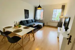 *City Apartment* 2 Zimmer-Apartment Möbliert All-In* – Düsseldorf – Vorschaubild 2