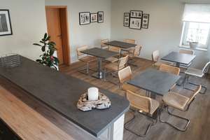 Anwesen mit Pension, 2 Wohnhäusern, Weinkeller, Pool & Sauna bei Zwenkauer See – Die vollständige Adresse der Immobilie erhältst du vom Anbieter., 4539 Groitzsch – Vorschaubild 42
