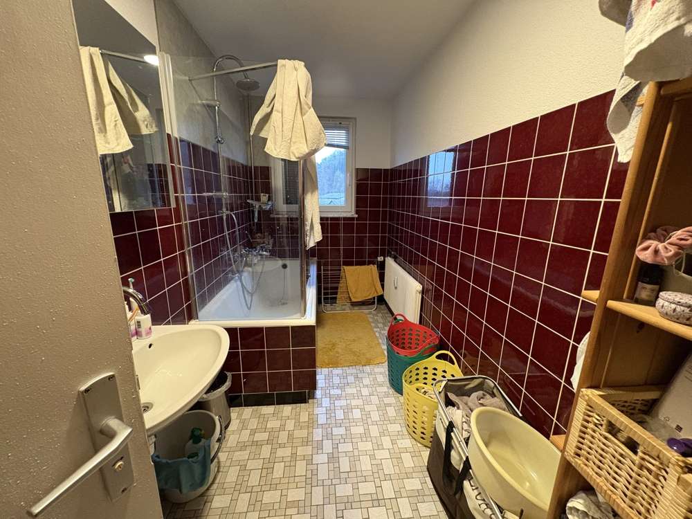 Immobilie in Crailsheim - Großes, vermietetes 2 Familienhaus mit Ausbaumöglichkeit auf ca. 3.361 m² großem Grundstück - Bild 8