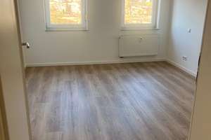 Gepflegte 3-Zimmer-Wohnung im 2. OG in Rottenburg am Neckar – Weilerstraße 54, 72108 Rottenburg am Neckar – Vorschaubild 2
