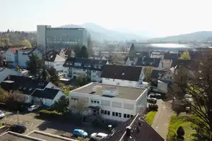 Wohnen und Arbeiten in Einem!
Ihre neue Baden-Badener Anschrift mit Erweiterungspotential – Baden-Baden – Vorschaubild 1