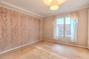 Luxuriöse 4-Zimmer Wohnung mit TG-Stellplatz und Aufzug direkt in die Wohnung im Zentrum vom München – Die vollständige Adresse der Immobilie erhältst du vom Anbieter., 80333 Universität, München – Vorschaubild 7