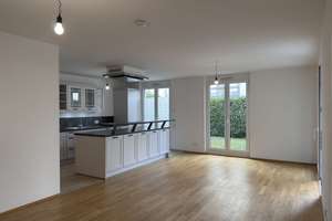 Moderne Barrierefreie Erdgeschosswohnung mit Terasse und Garten! 