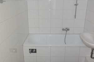 Frisch renoviert und ab AUGUST zu haben... – Leonhard-Frank-Straße 9a, 4318 Leipzig – Vorschaubild 8