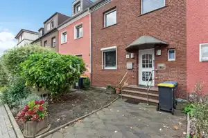Modernisiertes Reihenmittelhaus mit Garten und zwei Garagen – auf städtischem Erbpachtgrundstück – Recklinghausen (Kreis) – Vorschaubild 1