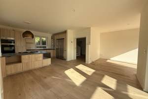 Familienhaus Bj. 2012, Ofenerdiek/Etzhorn: 165 m² + 70 m² UG, Wärmepumpe, PV, Wintergarten – Die vollständige Adresse der Immobilie erhältst du vom Anbieter., 26125 Ofenerdiek, Oldenburg (Oldenburg) – Vorschaubild 5