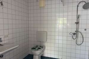 Riesige Familienwohnung mit Terrasse und Gäste-WC!  – Simon-Bolivar-Straße 19, 13055 Alt-Hohenschönhausen, Berlin – Vorschaubild 8