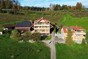 Exklusives Anwesen mit Wohn- und Landwirtschaftsnutzung in einzigartiger Panoramalage – Lindau (Bodensee) (Kreis) – Vorschaubild 2