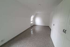 Heilbronn Ost: 3-Zimmer-Dachgeschosswohnung mit Terrasse, Aufzug und Stellplatz – Karl-Betz-Straße 3, 74074 Heilbronn, Heilbronn – Vorschaubild 5