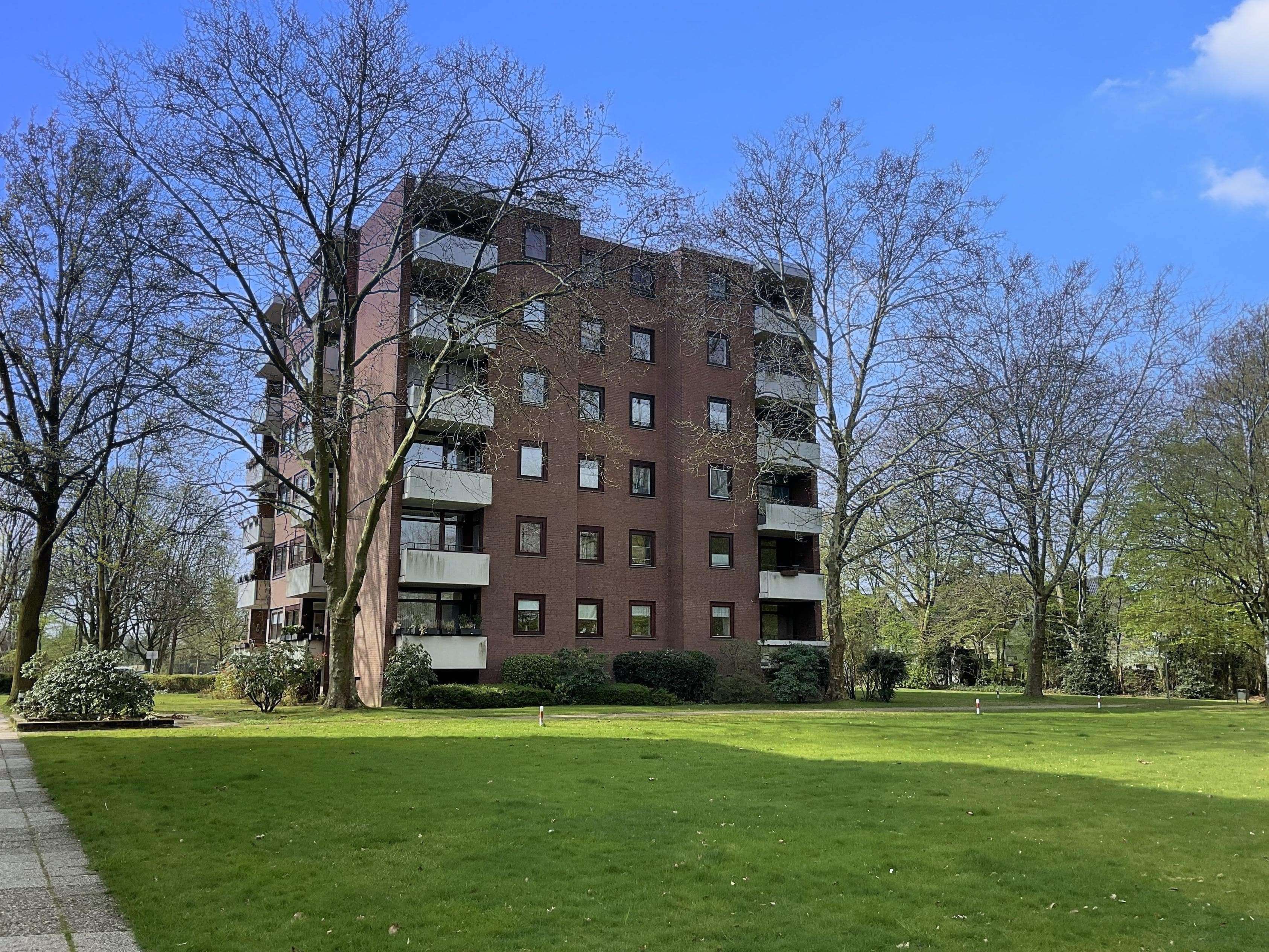 Schöne Wohnung mit Balkon und Garage, Duisburg – Bild 2