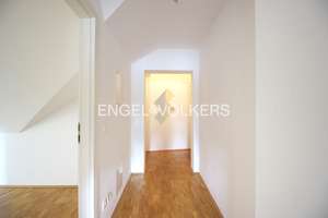 Charmante 2‑Zimmer‑Altstadtwohnung in bester Lage – 93047 Innenstadt, Regensburg – Vorschaubild 2